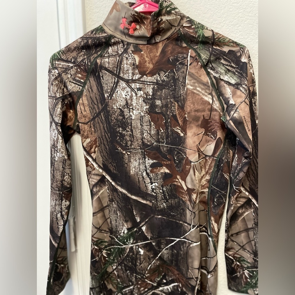 Under Armour Women's Long Sleeve Camo Tee
